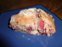 Tasty and Moist Homemade French Strawberry Cake (9") Round