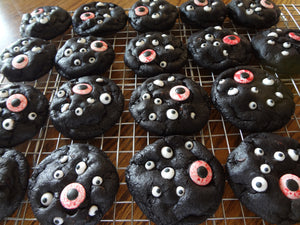 Scary Homemade Chocolate Chip Eyeball Cookies (18 Cookies)