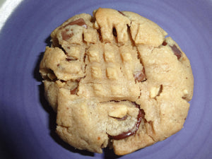 Soft Homemade Double Peanut Butter Chocolate Chip Cookies With Crunch (30 Cookies)