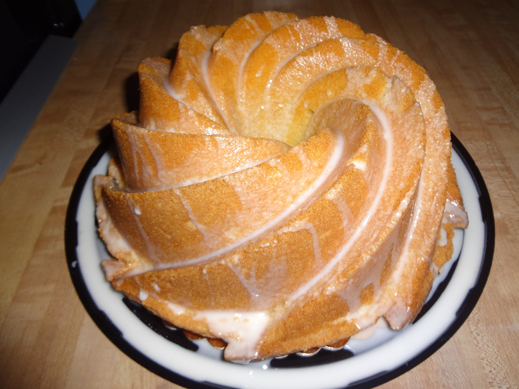 Light and Airy Homemade Champagne Pound Cake (10