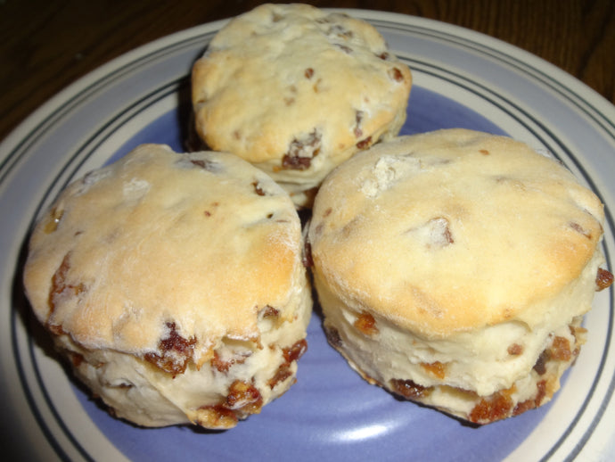 Moist and Fluffy Homemade Date Scones (1 Dozen)