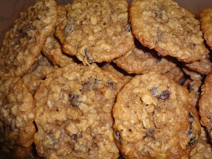 Homemade Oatmeal Raisin Cinnamon Cookies (20 Large Cookies)