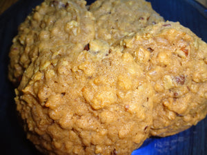 Chewy & Crunchy Homemade Pumpkin Oatmeal Chocolate Chip Cookies (4 Dozen)